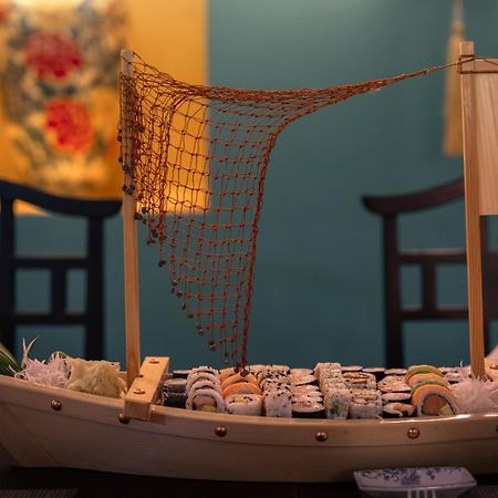 The Mora Zanzibar Hotel Matemwe  Luaran gambar Sushi boat