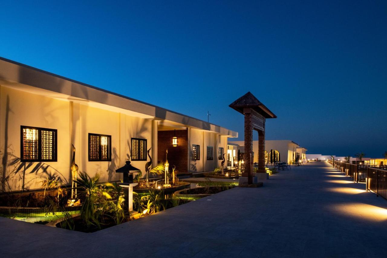 The Mora Zanzibar Hotel Matemwe  Luaran gambar The resort at night