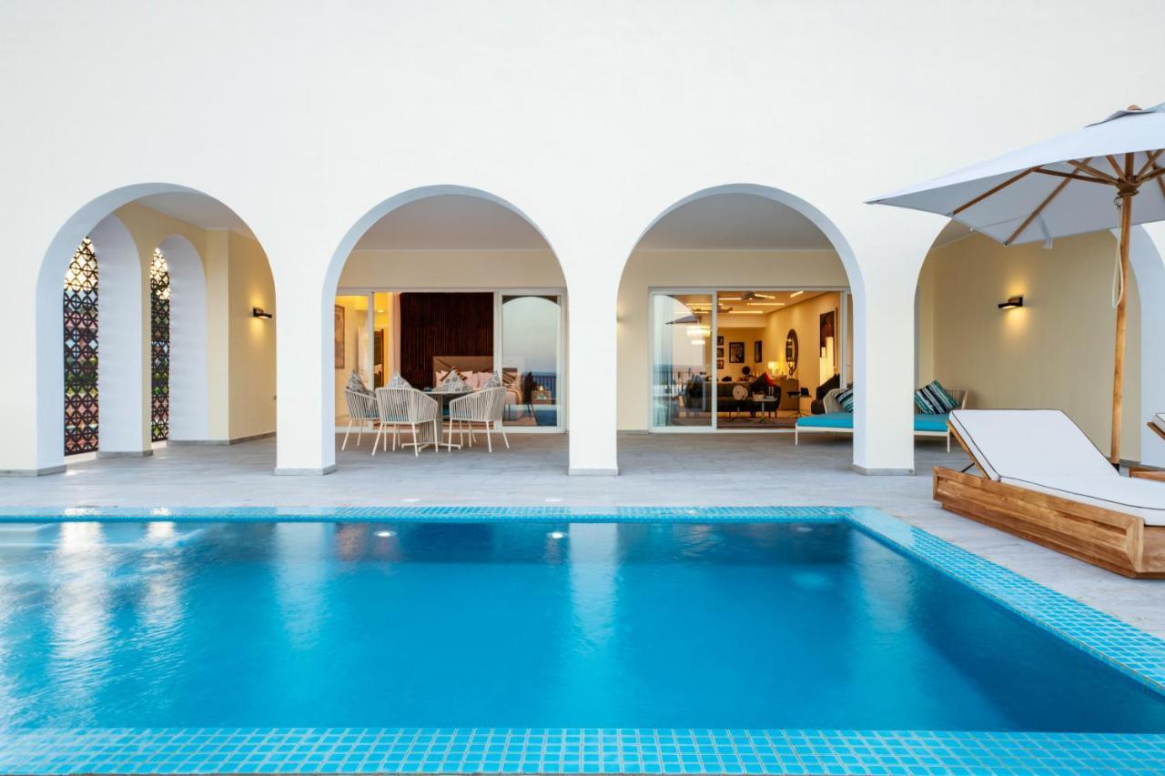 The Mora Zanzibar Hotel Matemwe  Luaran gambar A pool at the hotel