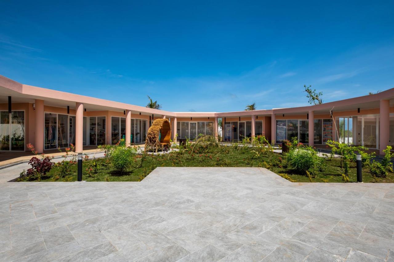 The Mora Zanzibar Hotel Matemwe  Luaran gambar The new building of the National Museum of the Republic of the Congo